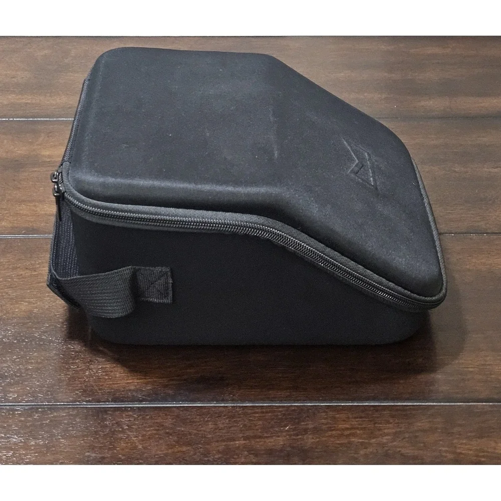 Melin Hat Box Travel Storage Zip Case Black Adjustable Strap Inside Zip Pocket